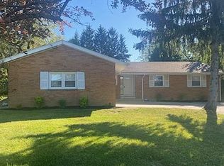 25583 Bryden Rd, Beachwood, OH 44122