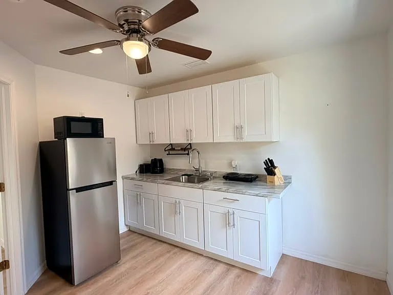 2737 SW East Calabria Cir — Photo 3