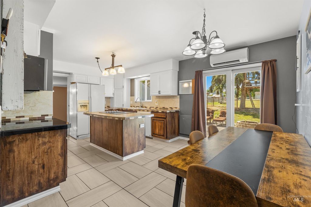 1428 Bryden Ave, Lewiston, ID - More