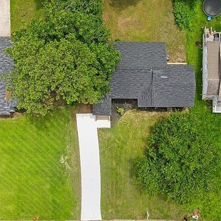 2nd image of 3459 Glen Rd