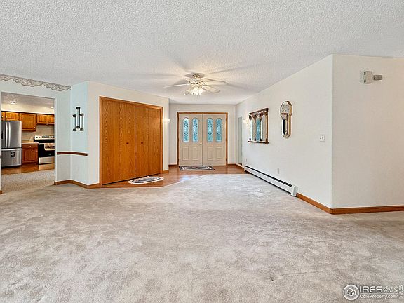 3rd image of 18004 Shoshone Dr