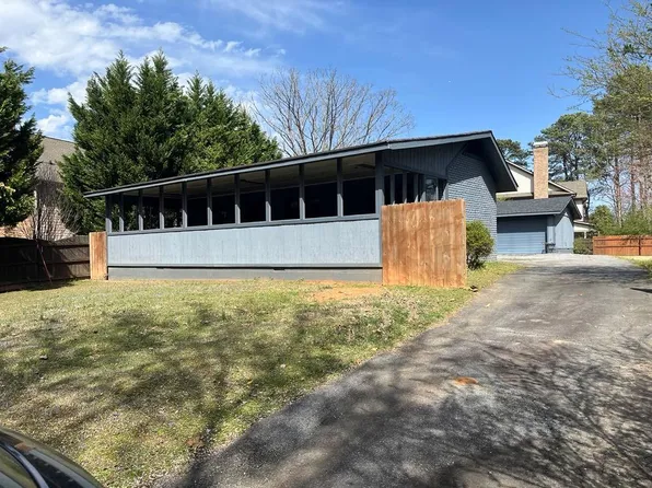 4931 Happy Hollow Rd, Dunwoody, GA 30360