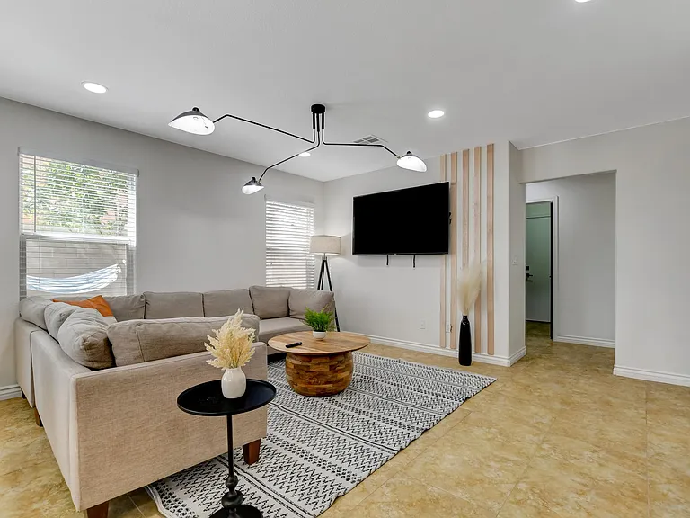 457 Compo Ave — Photo 16