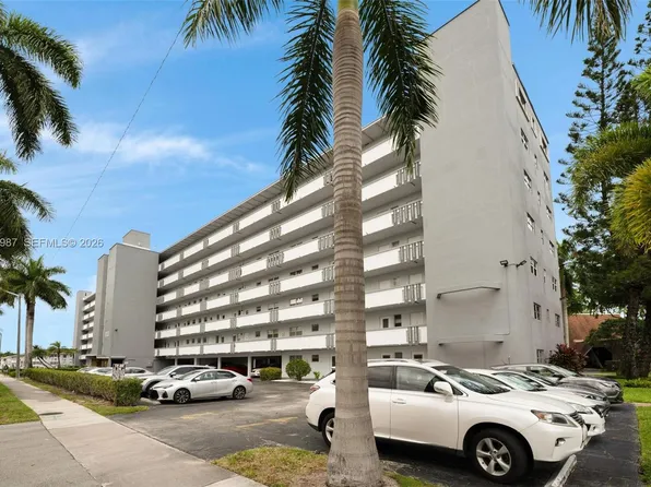 1000 NE 14th Ave APT 602, Hallandale, FL 33009