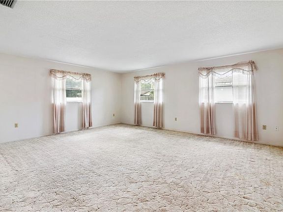 4th image of 1621 Dolphin Dr