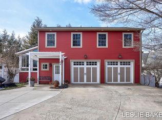 84 Washington St #2, Douglas, MI 49406