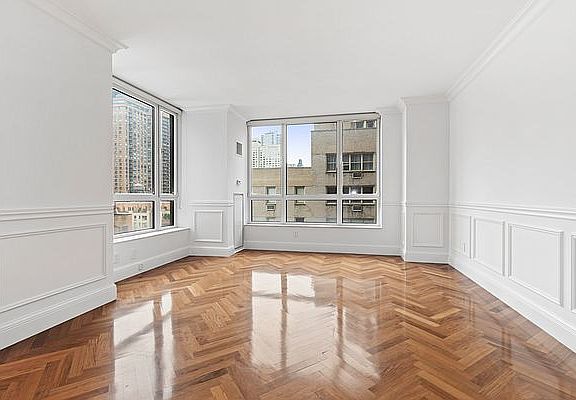 3rd image of 351 E 51st St APT 12E