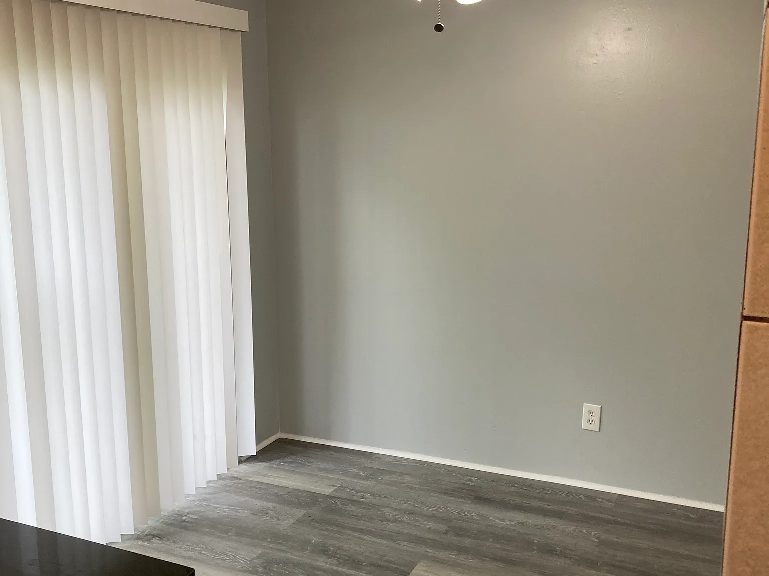 4 bed, 1200 sqft, $1,595 — Photo 2