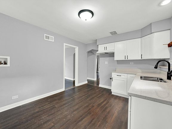 5th image of 7355 S Campbell Ave