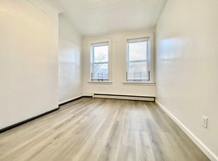 521 55th St, Brooklyn, NY 11220