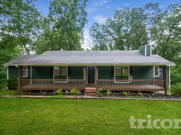 6620 Windwood Cir, Douglasville, GA 30135