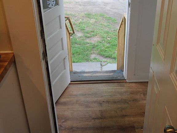 4th image of 17 Oneil St