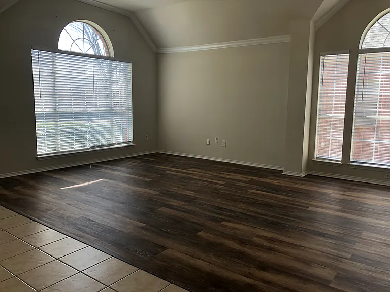 3841 Rolling Hills Dr — Photo 23