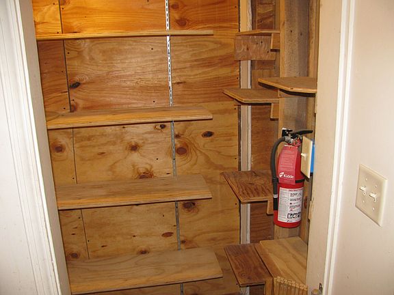 walk in pantry