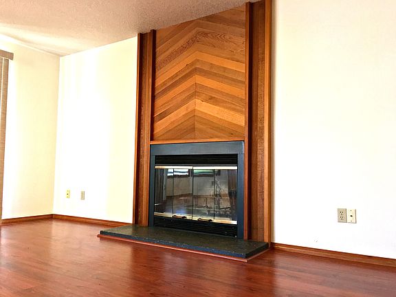 Living Room with Fireplace