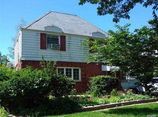 14448 Grand Central Pkwy, Jamaica, NY 11435