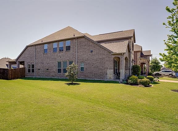 2nd image of 5512 Sundale Dr