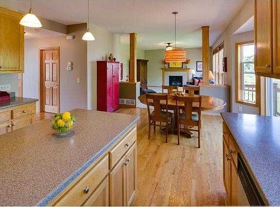 5th image of 2490 Clover Field Dr