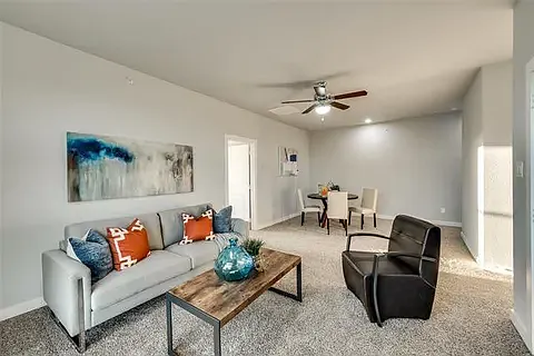 5805 Rivendell Dr — Photo 9
