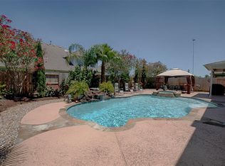 1733 Cypress Meadows Dr, Dickinson, TX 77539