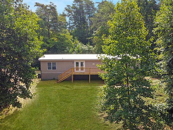2nd image of 596 White Oak Dr