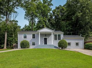 2044 Ellwyn Dr, Chamblee, GA 30341