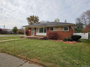 26894 Baldwin St, Dearborn Heights, MI 48127