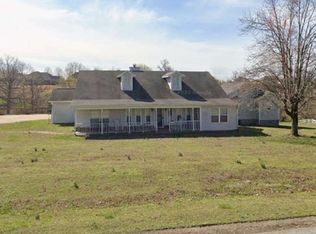 815 Steele Rd, Springdale, AR 72762