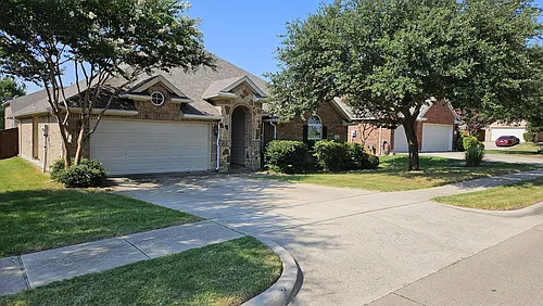 1202 Chestnut Hill Dr Photo 1