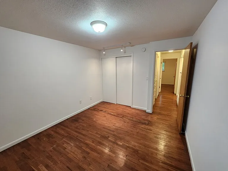 370 N F St #1 — Photo 7