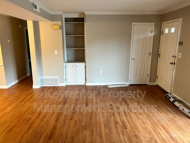 700 Rife Rd #11C — Photo 6