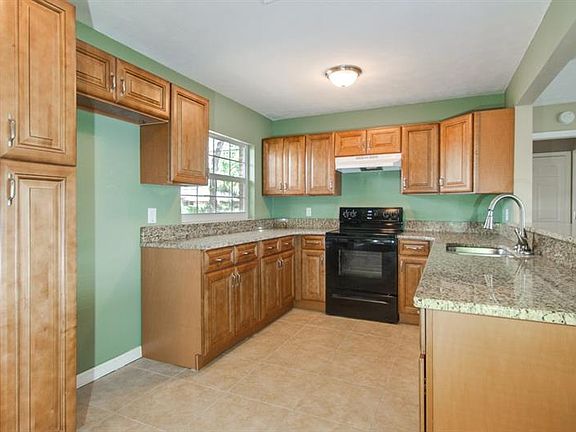 3rd image of 3124 Skyview Dr
