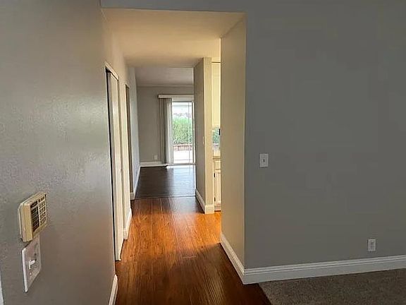 5th image of 520 La Baree Dr