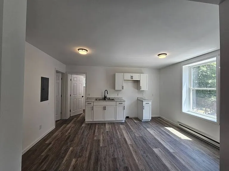 36 William St #2 — Photo 2
