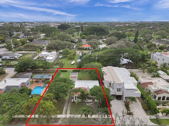 2nd image of 418 SW 18th Court