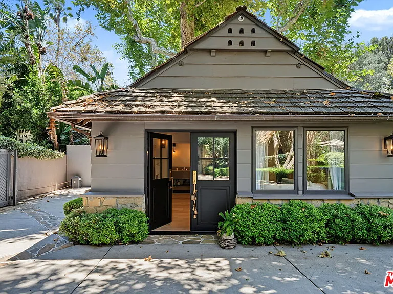 575 N Beverly Glen Blvd — Photo 40