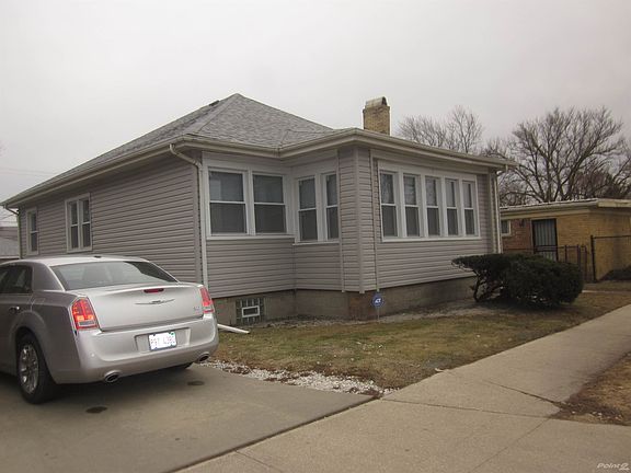 2nd image of 13821 Halsted St