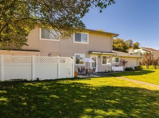 63 Trinity Dr, Novato, CA 94947