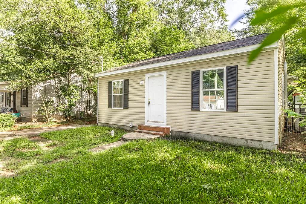 1314 Alma Avenue - 1 — Photo 4