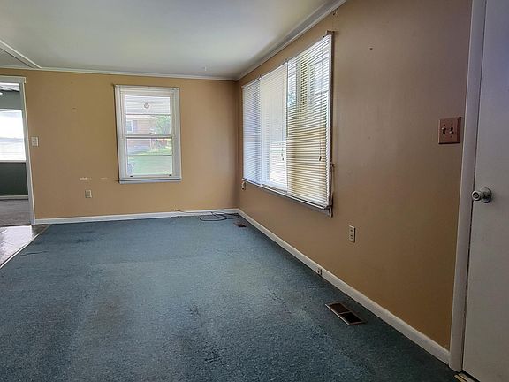 4th image of 6059 E Highway 60