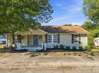 514 S Chapel St, Landis, NC 28088