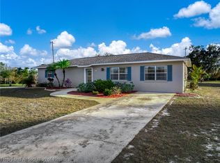 1421 Goldbud St, Lake Placid, FL 33852