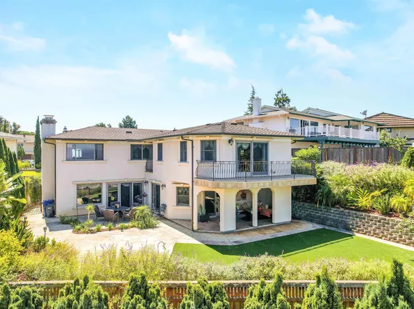 27746 Autumn Ct, Hayward, CA 94542