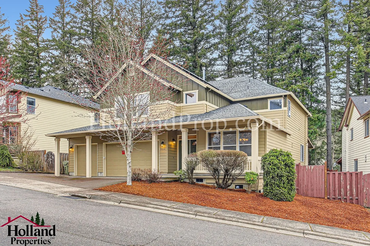5664 NW Bannister Dr photo 1
