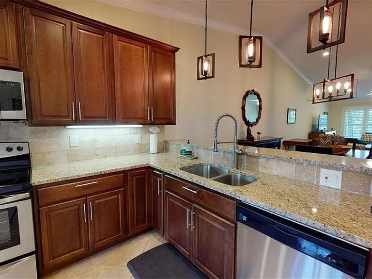 4180 Looking Glass Ln #4104 — Photo 5