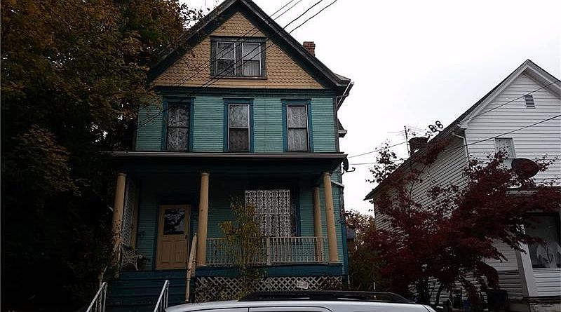 1st image of 210 N 2nd St