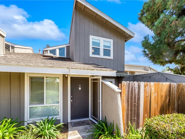 345 University Dr APT F6, Costa Mesa, CA 92627