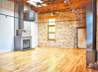 3223 N Ravenswood Ave, Chicago, IL 60657
