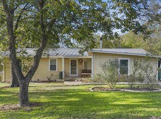 502 Methodist Encampment Rd N, Kerrville, TX 78028