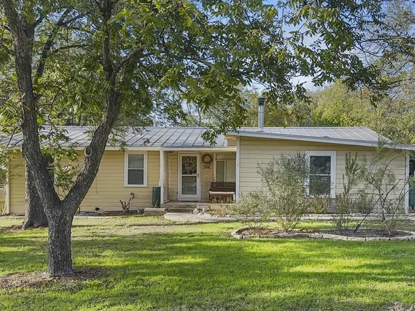 502 Methodist Encampment Rd N, Kerrville, TX 78028